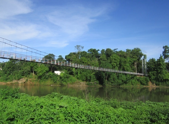 Simsang foot-bridge